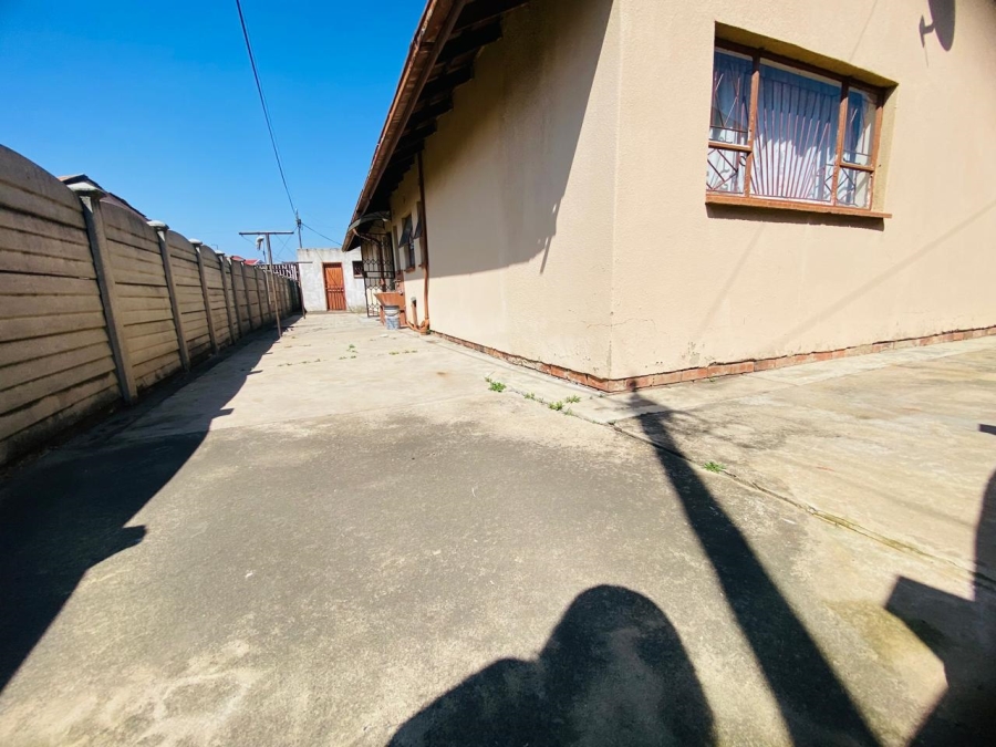 3 Bedroom Property for Sale in Zamdela Free State